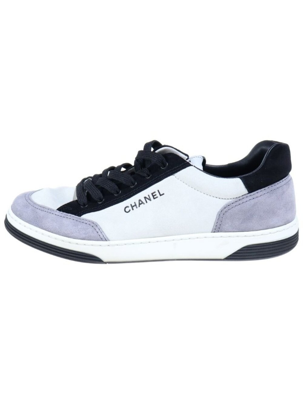 Chanel Logo Suede Low-Top Sneakers White Gray